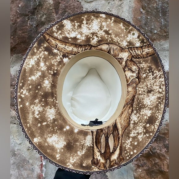 olive & pique Accessories - Nwt OS Olive & Pique Hand burned hat